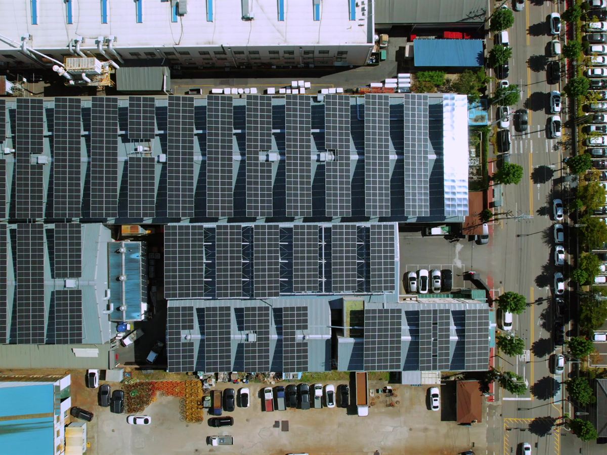 안산사업장 지붕 태양광 발전설비 드론 항공 사진